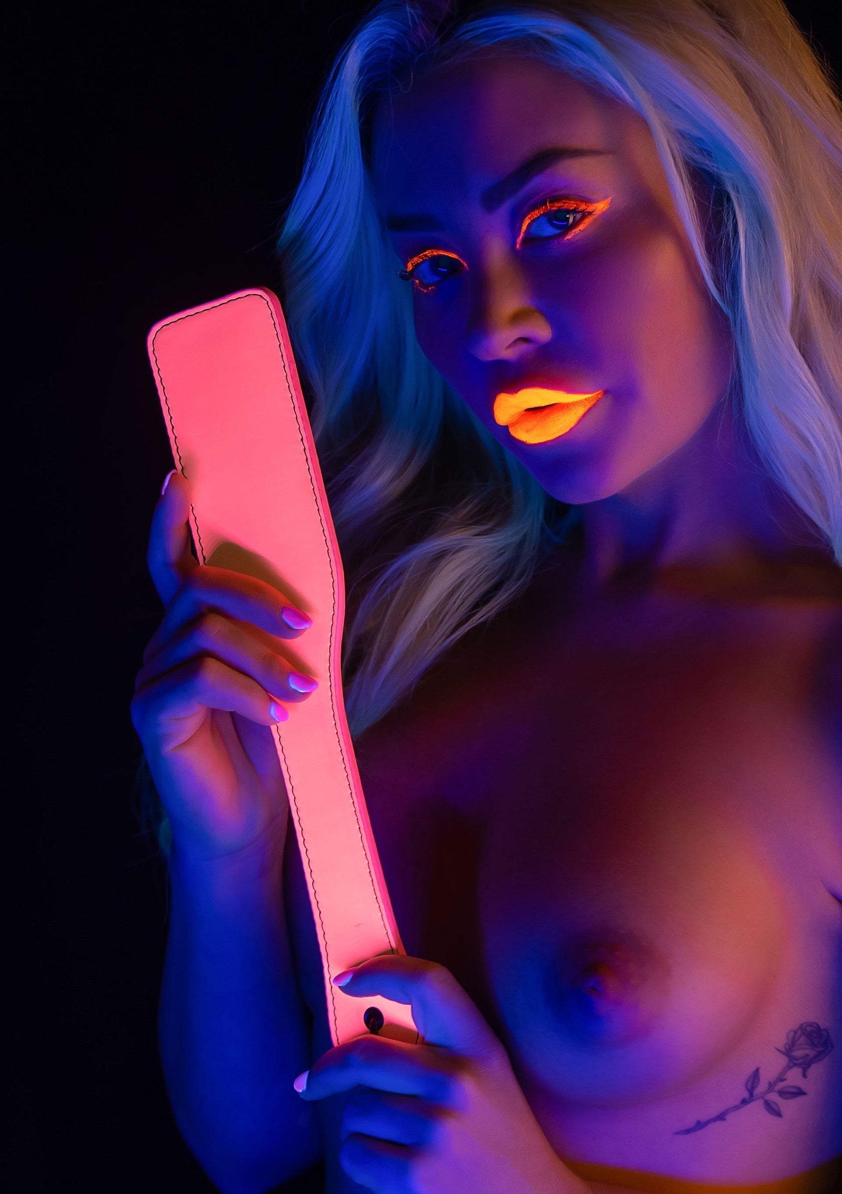 17207 taboom glow in the dark paddle