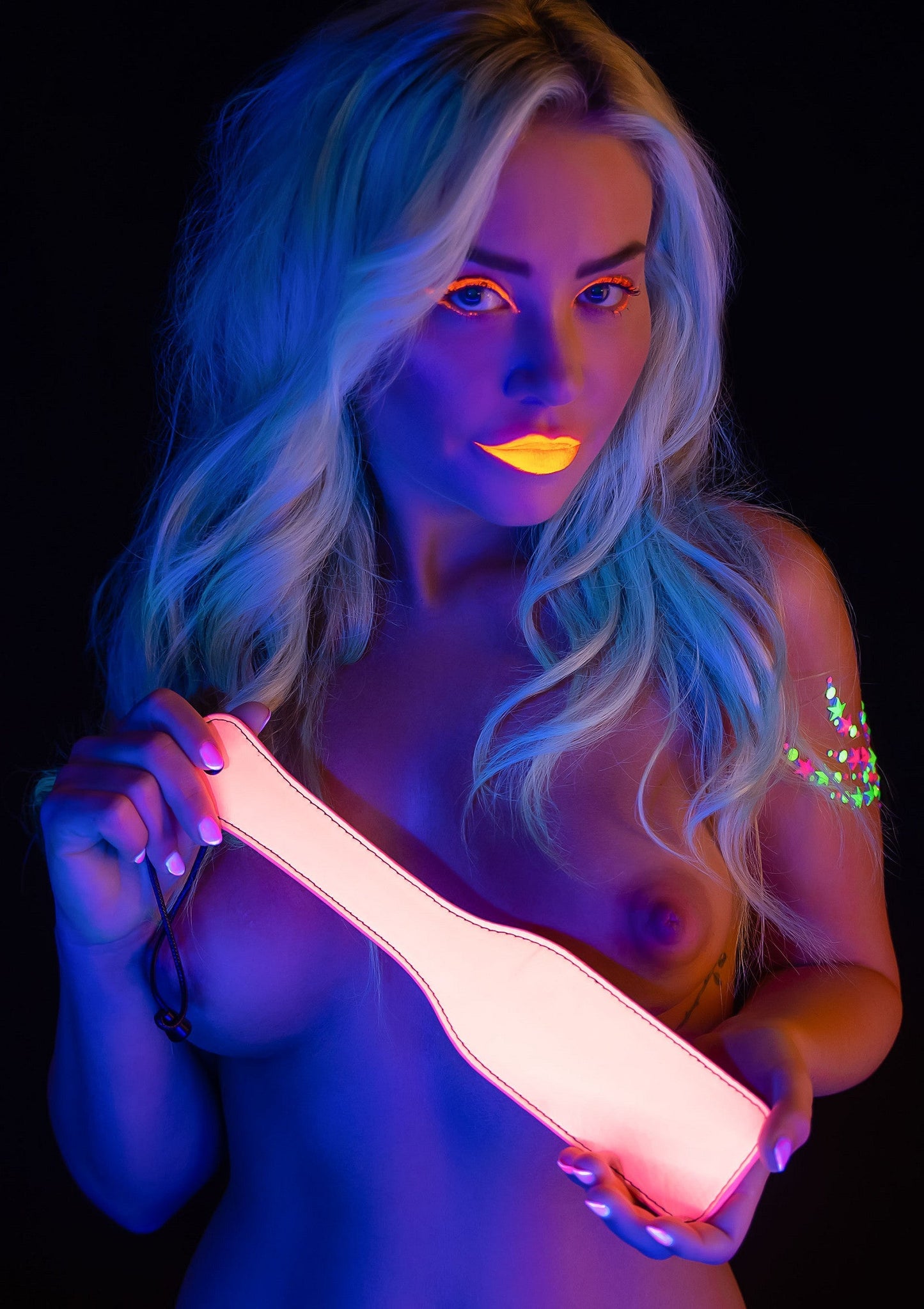 17207 taboom glow in the dark paddle