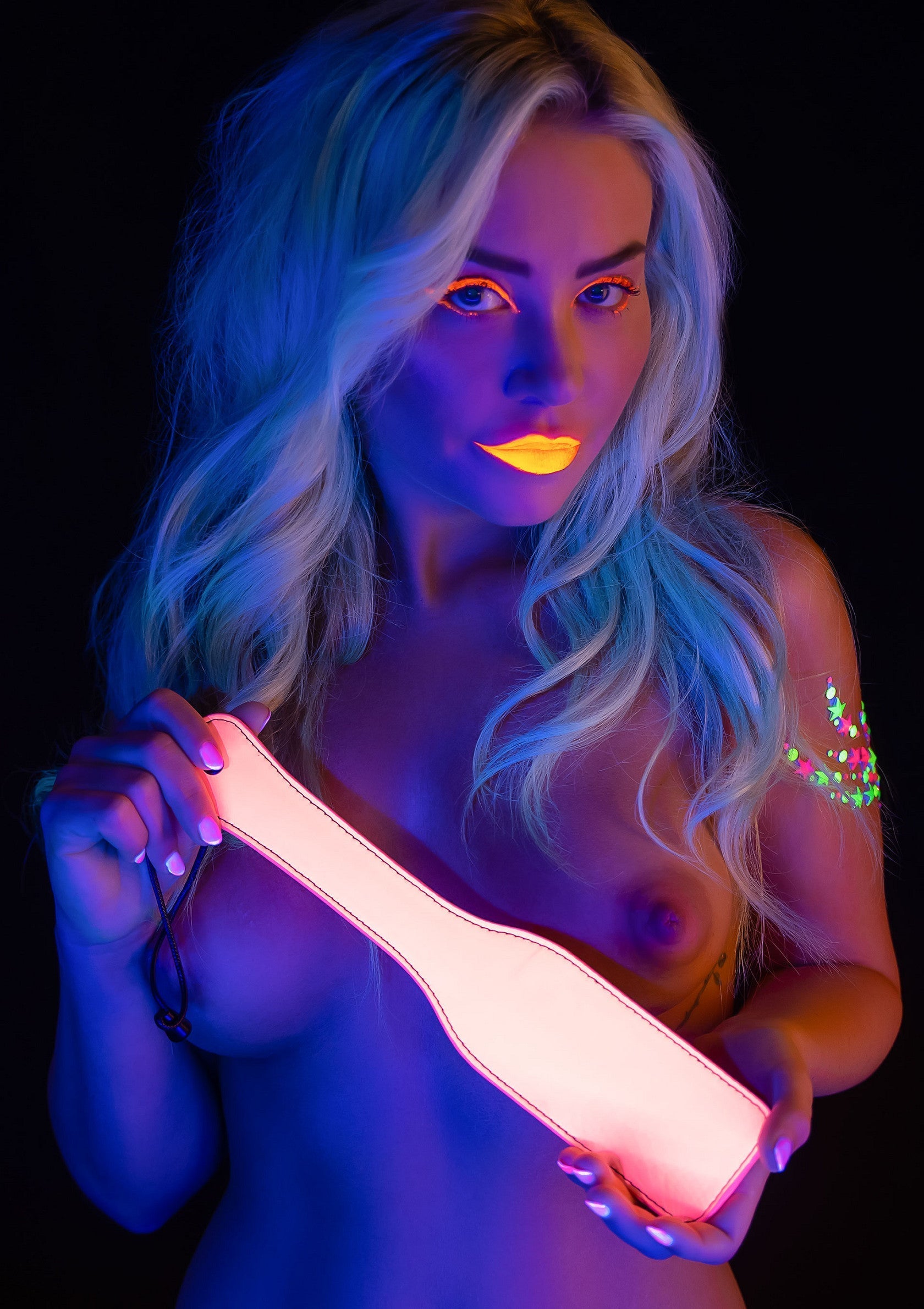 17207 taboom glow in the dark paddle