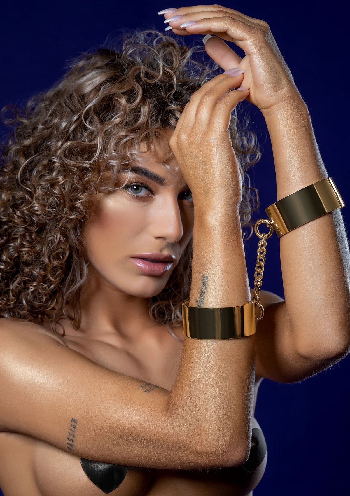 17300 taboom dona slave wrist cuffs