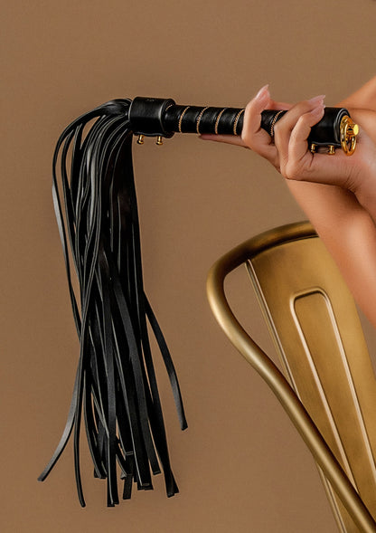 17426 taboom vogue studded whip