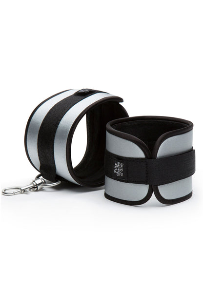 29030 fifty shades of grey hard limits restraint kit